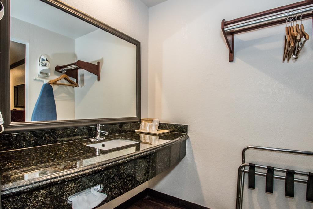 Americas Best Value Inn Fort Worth Exteriör bild