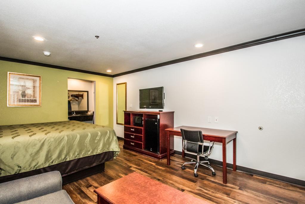 Americas Best Value Inn Fort Worth Exteriör bild