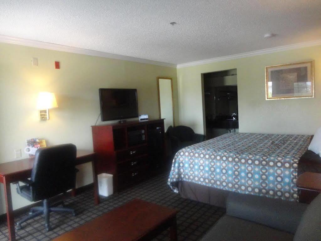 Americas Best Value Inn Fort Worth Exteriör bild